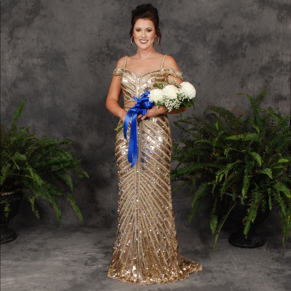 Gold Sherri Hill Prom Dress Size 4